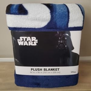 Star Wars plush blanket. 100% polyester. 62x90.